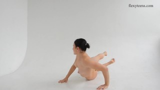 Models Tagged 'petite'